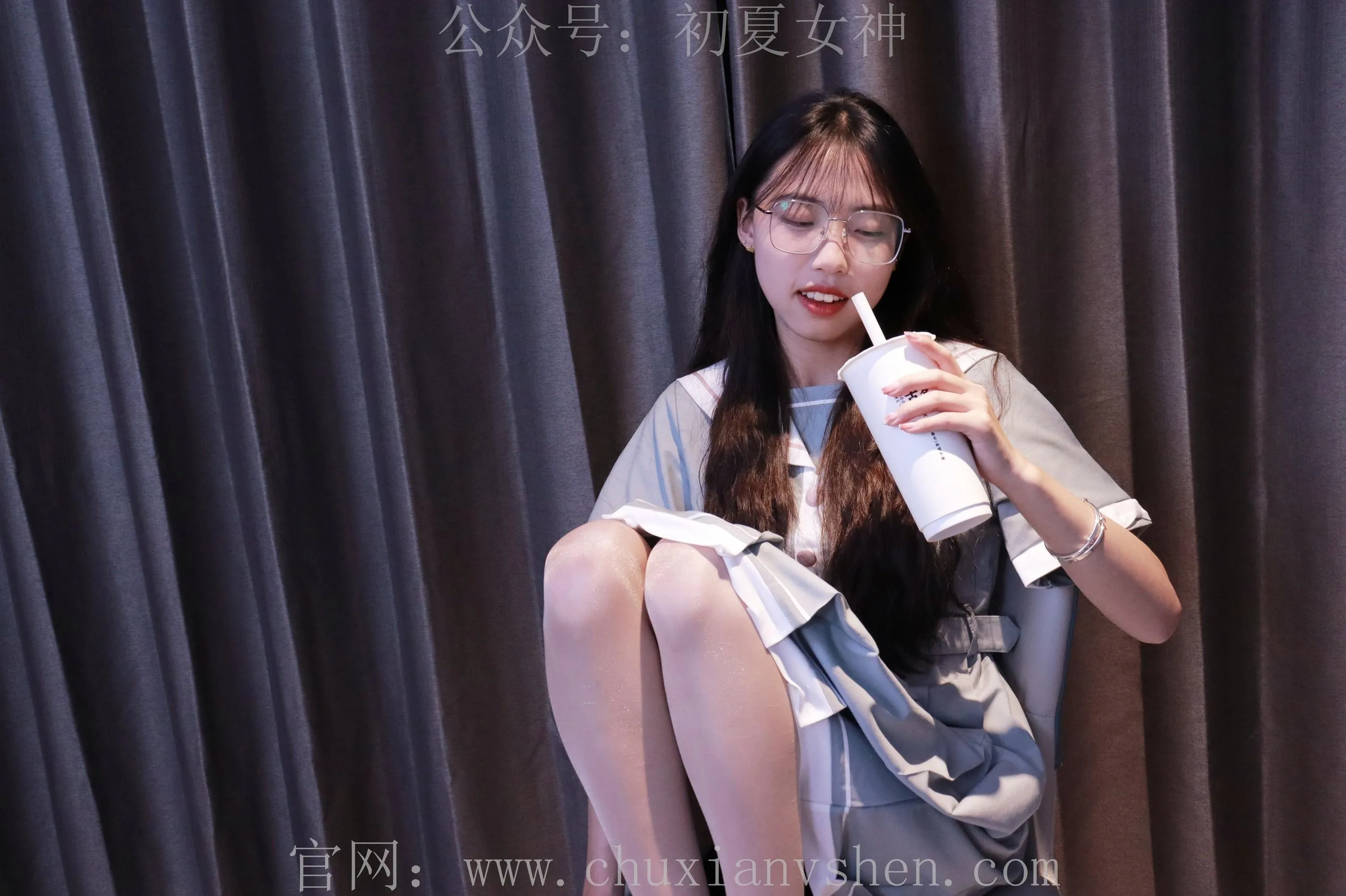 初夏女神 NO.008 雪糕 浅蓝色JK裙搭配小白鞋 [135P]插图5
